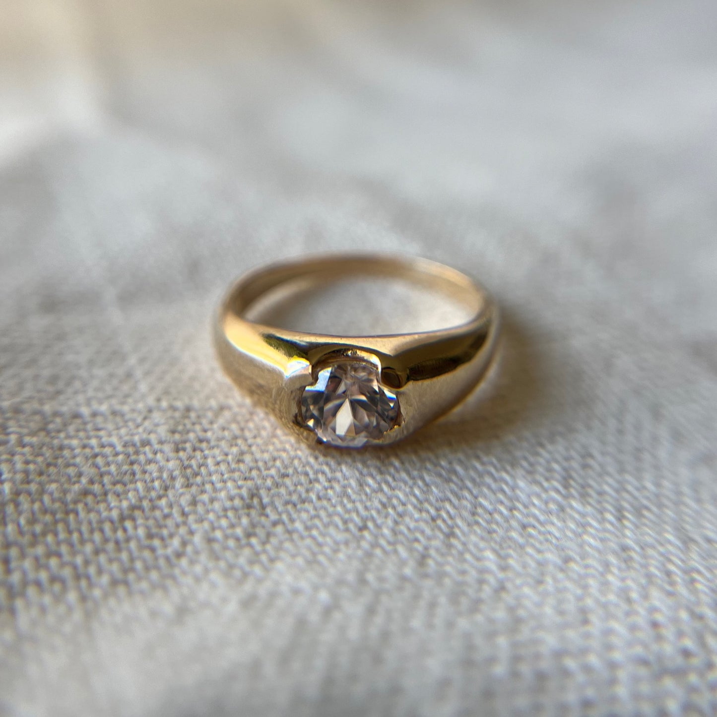 White Sapphire Ring, 5