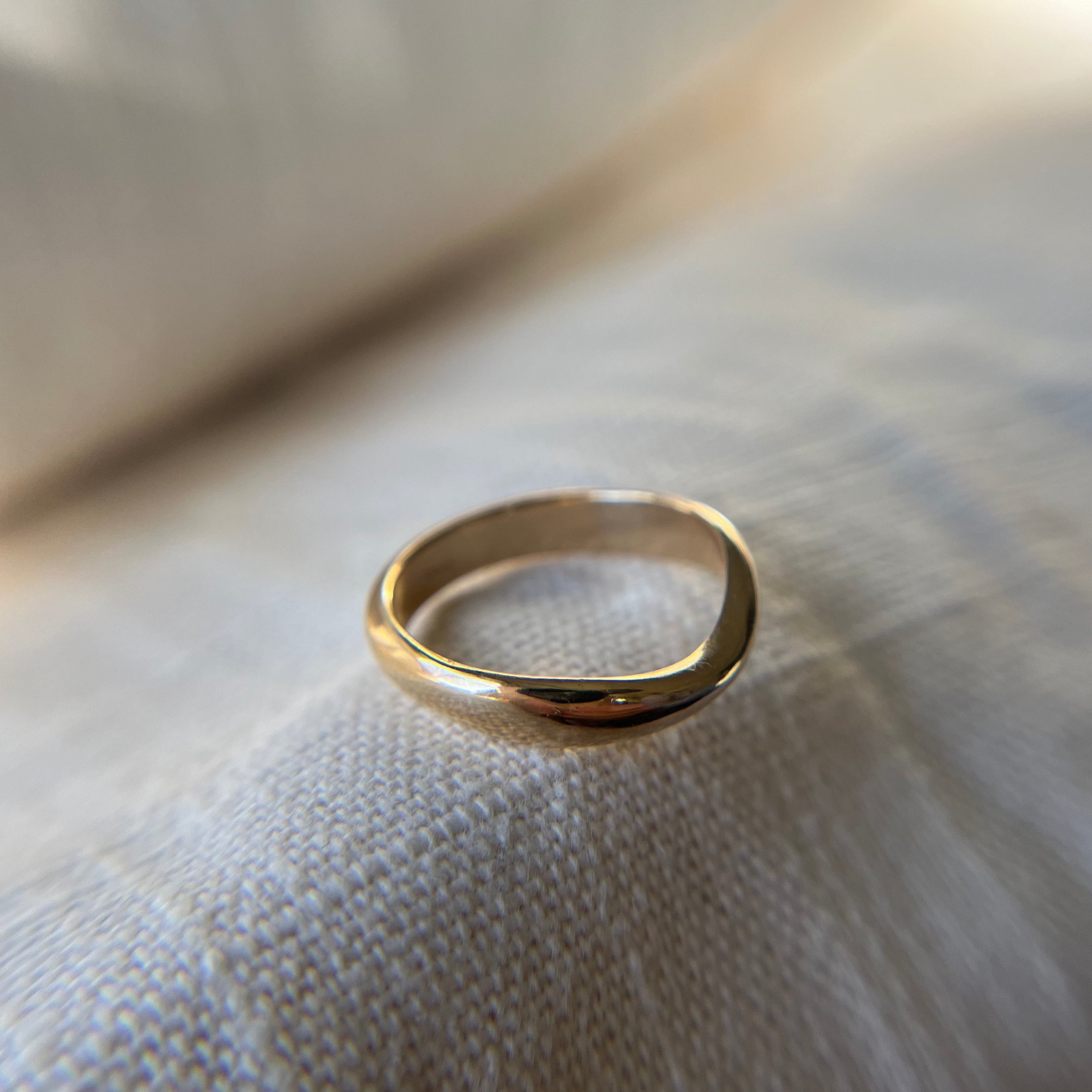 Thick Gold Wavy Ring Pair, Size 6