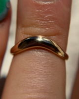 Gold Wavy Ring Size 5