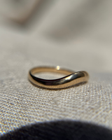 Gold Wavy Ring Size 5
