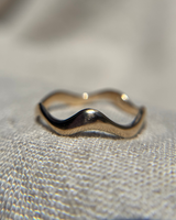 Gold Wavy Ring Size 8.5