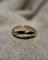 Gold Wavy Ring Size 6.75